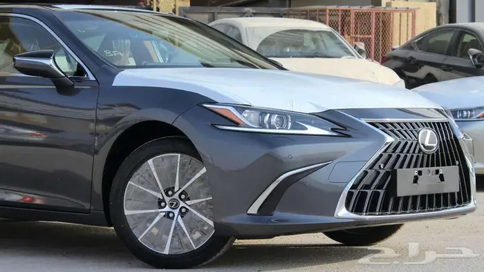 لكزس - ES 300 - BH - نص فل - هايبرد - خليجي - 2025 4