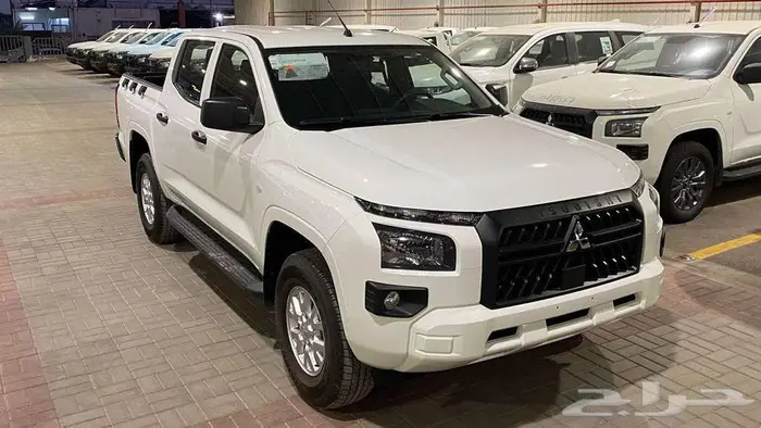 ميتسوبيشي غمارتين دبل بنزين قير عادي 2024 1