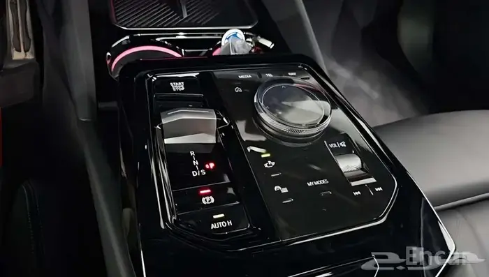 بي ام دبليو BMW 5 Series 520i M Sport Special Edition 2025 9