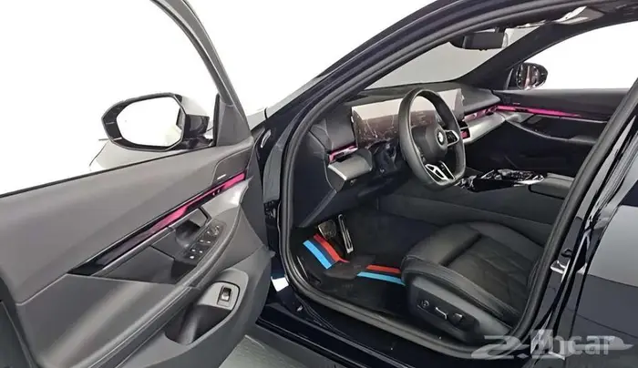 بي ام دبليو BMW 5 Series 520i M Sport Special Edition 2025 6