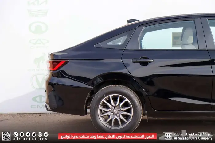 تويوتا يارس ستاندر Y 2024 16