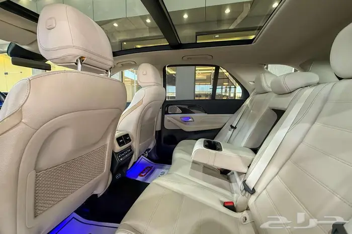 مرسيدس GLE 450 AMG 2024 ازرق خليجي 9