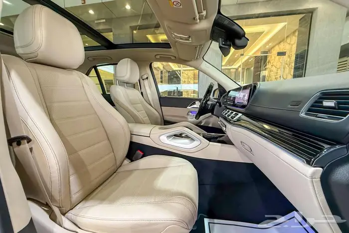 مرسيدس GLE 450 AMG 2024 ازرق خليجي 5