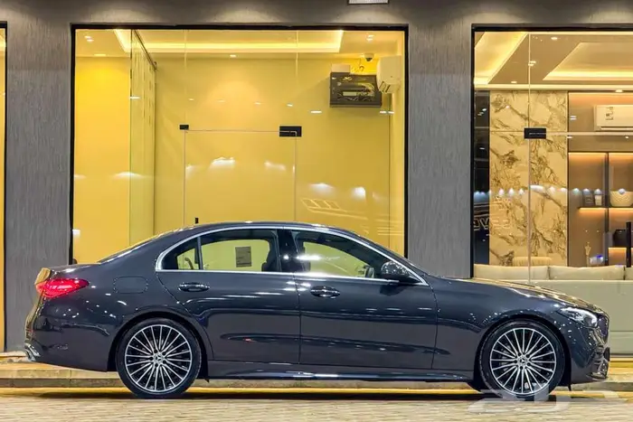 مرسيدس C200 AMG 2025 رمادي زيرو 2