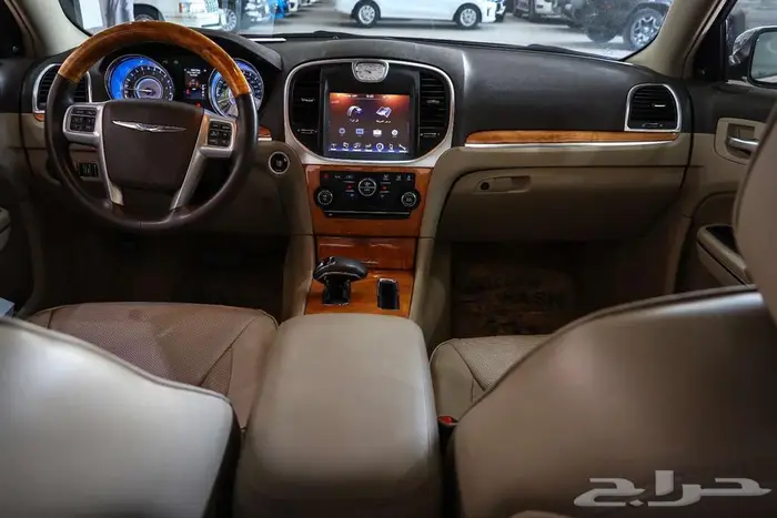 كرايزلر 300C موديل 2013 4