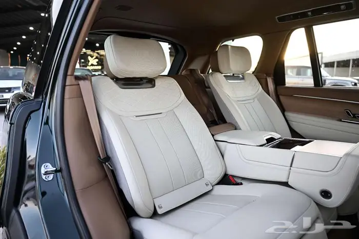 شركة البريمي لسيارات رانج روفر SV 10