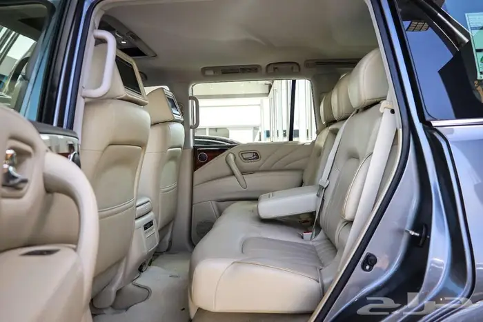 جيب انفنتي QX80 فل كامل موديل 2016 11