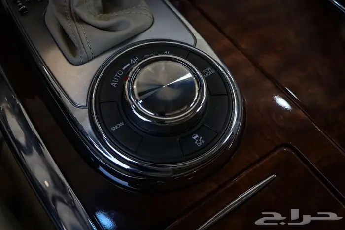 جيب انفنتي QX80 فل كامل موديل 2016 14