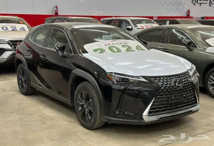 لكزس UX 300 AH موديل 2024 3