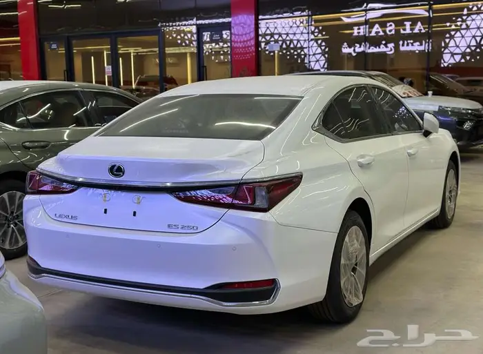لكزس ES250AA 2025 سعودي الاقل سعرآ 8