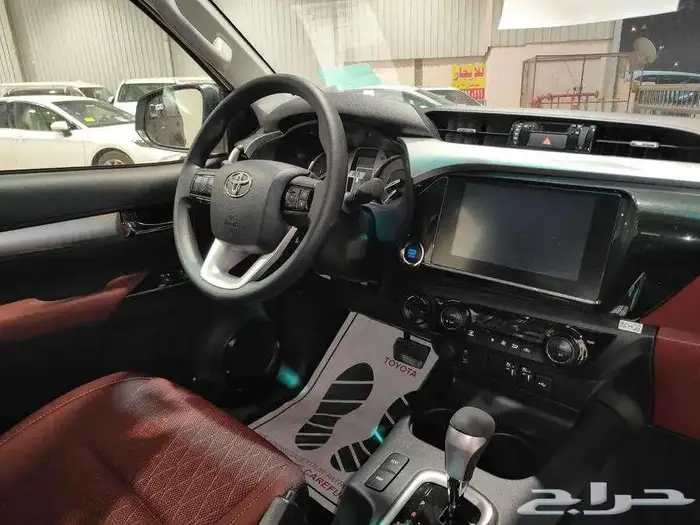 تويوتا هايلوكس غمارتين S-GLX 4 4 اوتوماتيك بنزين 2025 4