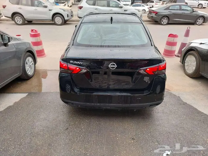 نيسان صني ستاندر الشكل الجديد 2024 9