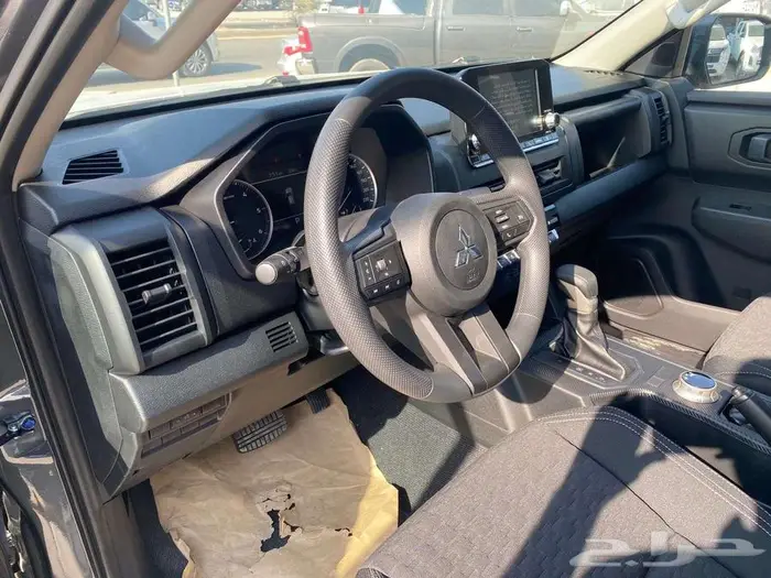 ميتسوبيشي L200 غمارتين دبل نص فل اوتوماتيك 2024 عرض خاص 12