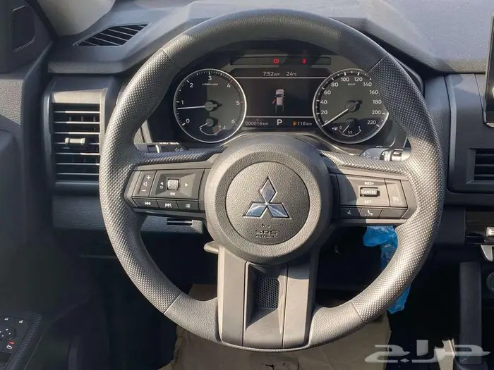 ميتسوبيشي L200 غمارتين دبل نص فل اوتوماتيك 2024 عرض خاص 4