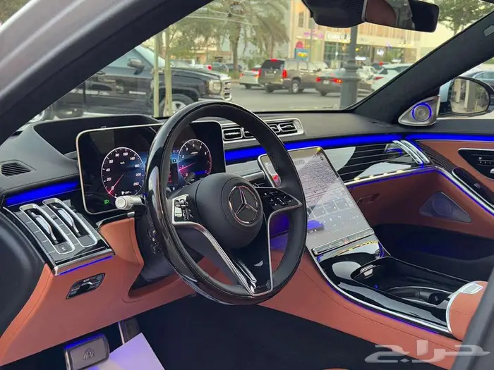 مرسيدس S580 مايباخ موديل 2025 6