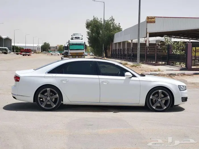 اوودي A8L م.2015 4