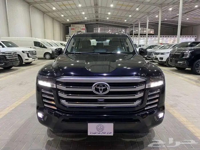 تويوتا جي اكس ار 2 2024 بنزين ماشيه 62000كم 0