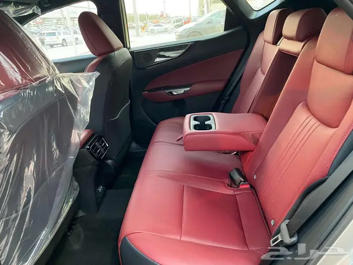 لكزس NX 350 AA 2025 تيتانيوم داخلي احمر 8