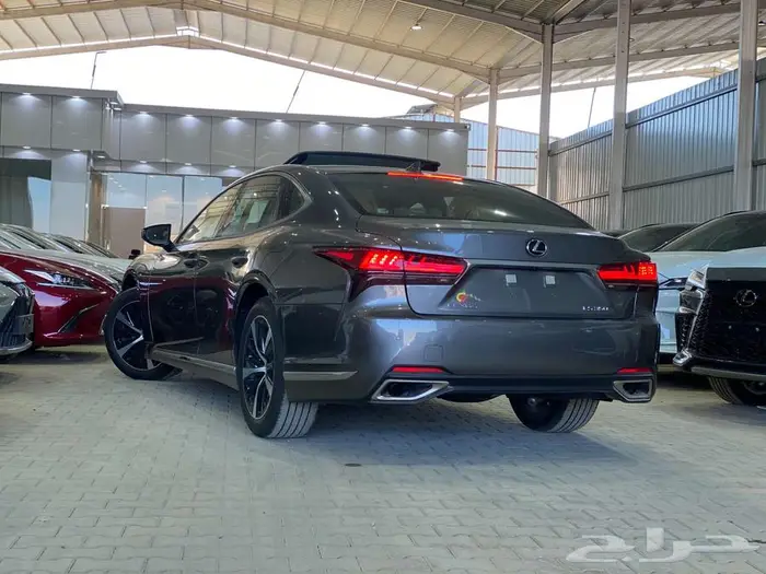 لكزس LS 350 AA موديل 2025 - خليجي 9