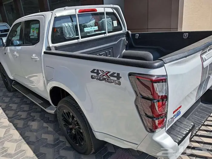 ايسوزو ديماكس GT 2025 فل كامل 6