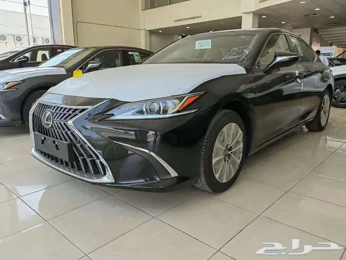 ليكزس اي اس 250 AA اسود استندر 2025 سعودي 1