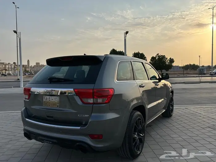 جيب srt 2014 6