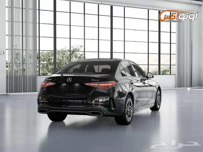 2024 مرسيدس C300 10