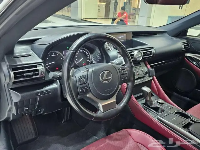 لكزس RC350 موديل 2022 12