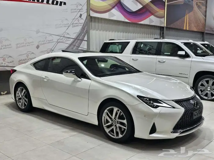 لكزس RC350 موديل 2022 1