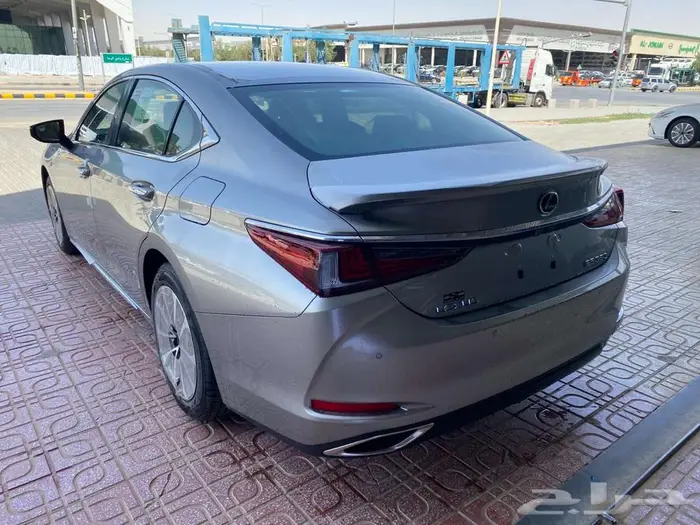 لكزس - ES350 CA - - 2025 الساير كويتي جميع الالوان 14
