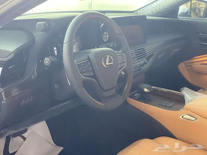 لكزس LS 500 h فل كامل هايبرد 2025 12