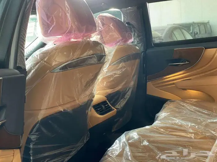 لكزس LS 500 h فل كامل هايبرد 2025 10