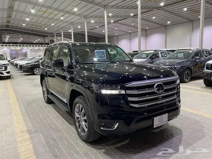 تويوتا جي اكس ار 4 2025 اسود بنزين سعودي 7