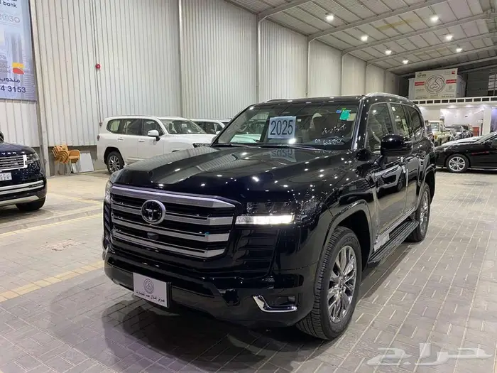 تويوتا جي اكس ار 4 2025 اسود بنزين سعودي 6