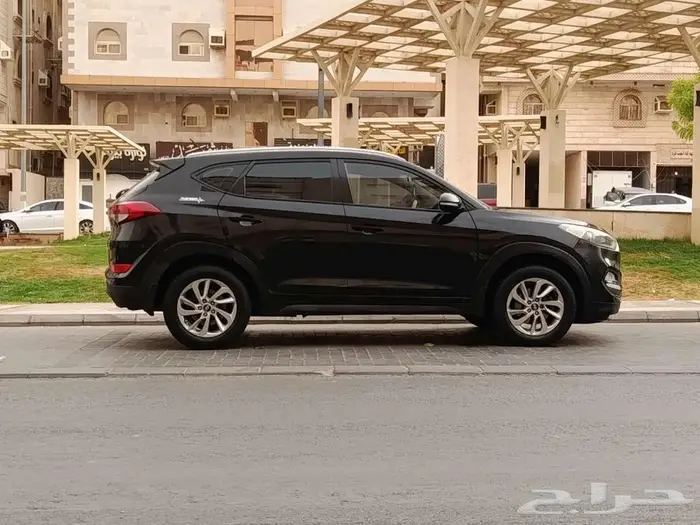 توسان عائلية بحالة جيدة جدا 2