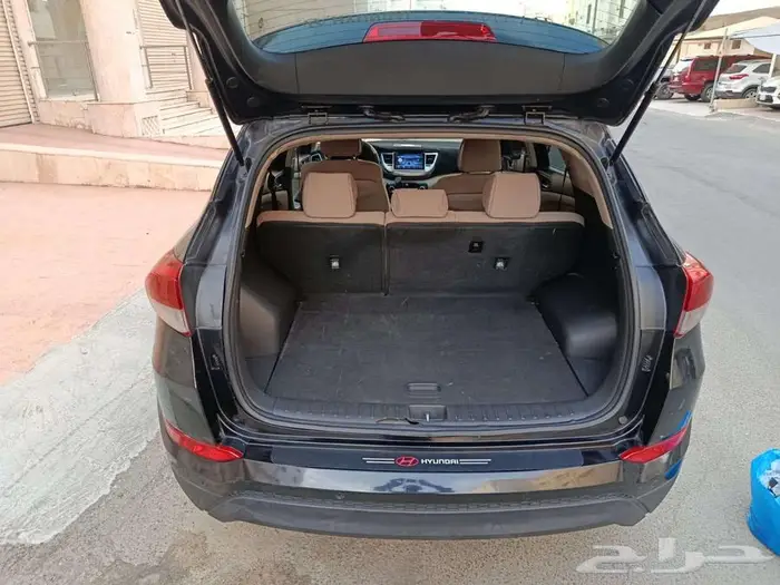 توسان عائلية بحالة جيدة جدا 8