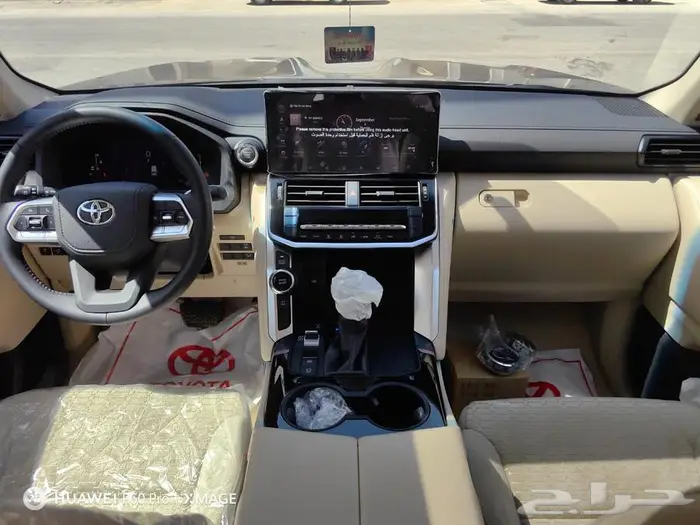 تويوتا لاندكروزر GXR. L2بنزين موديل 2025 7