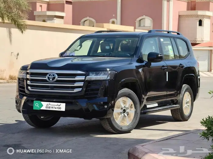 تويوتا لاندكروزر GXR. L2بنزين موديل 2025 0