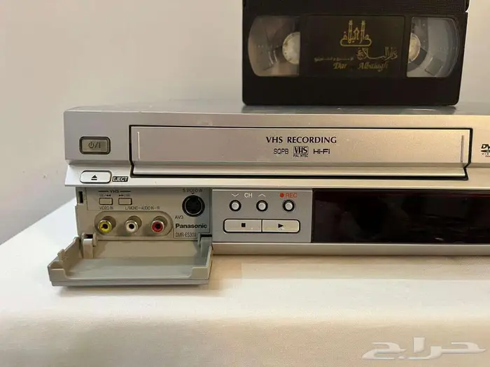 للبيع جهاز فيديو مدمج مع DVD بجهاز واحد 2