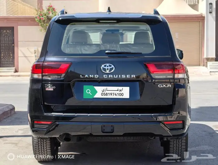 تويوتا لاندكروزر GXR. L2بنزين موديل 2025 40