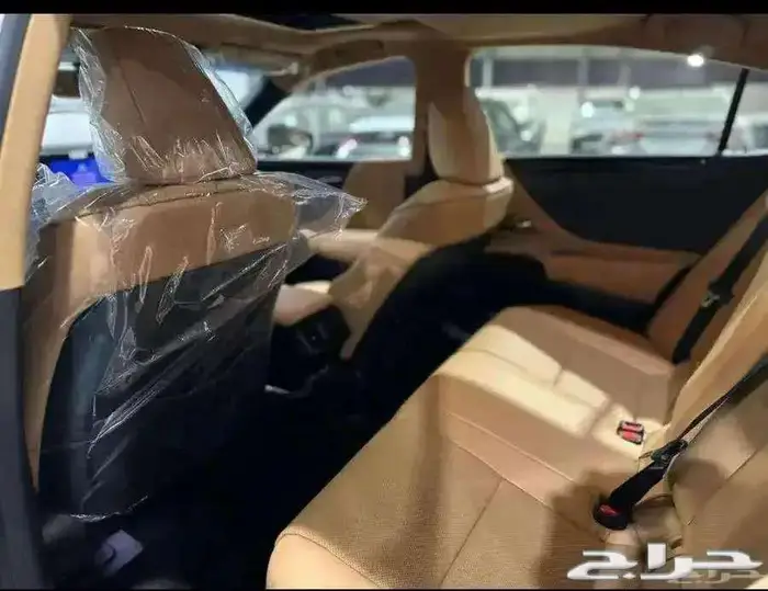 لكزس Es 250 بنزين 2025 6