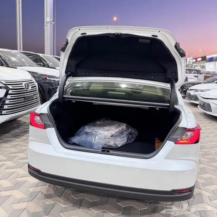 كامري بريمي استندر 2025 11