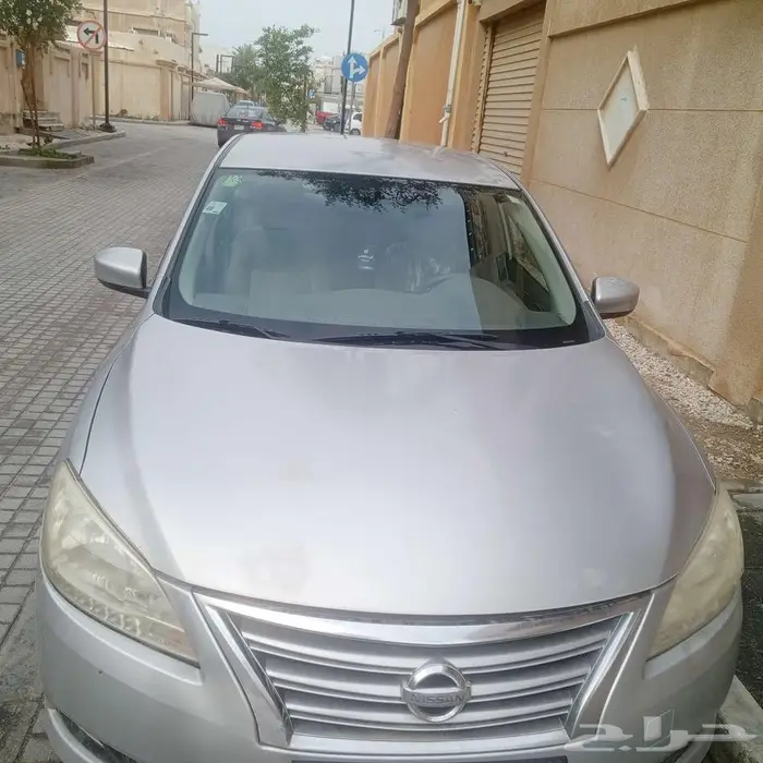 للبيع نيسان سنترا2016 2
