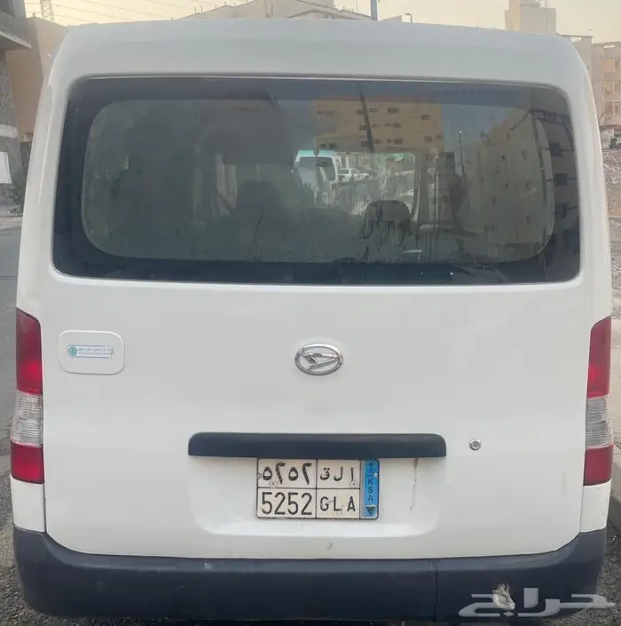 ديهاتسو فان بضاعة للبيع 2012 3