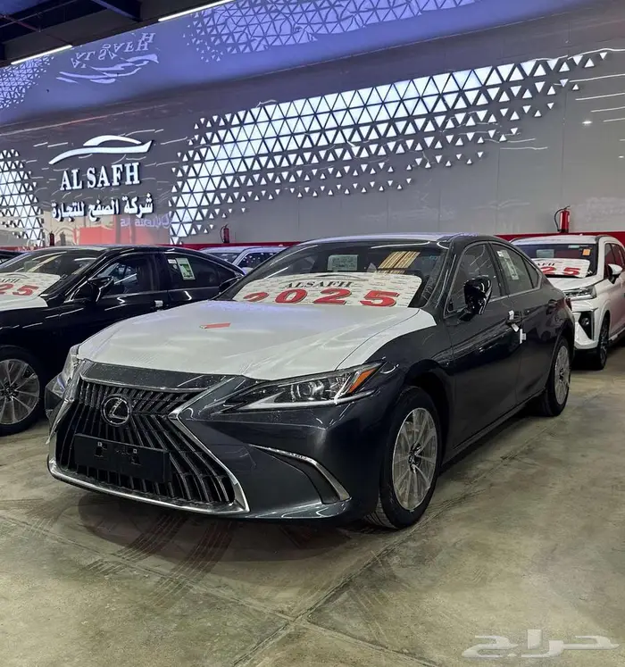 لكزس ES250AA 2025 سعودي الاقل سعرآ 2