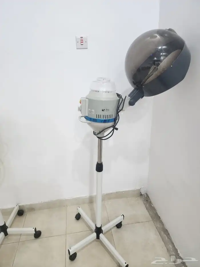 كرسي حلاقة مع جهازين جديدة كنب 2