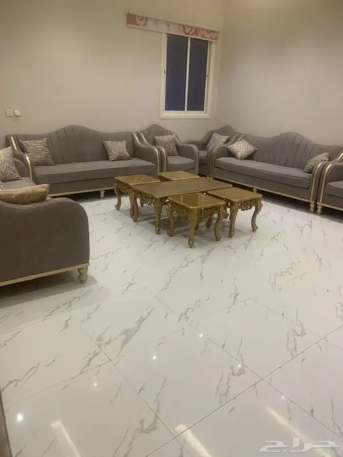 طاولات فقط فخمه 1