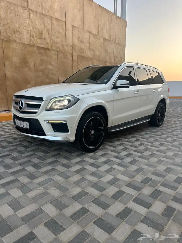 مرسيدس جي ال 500 موديل 2015 0