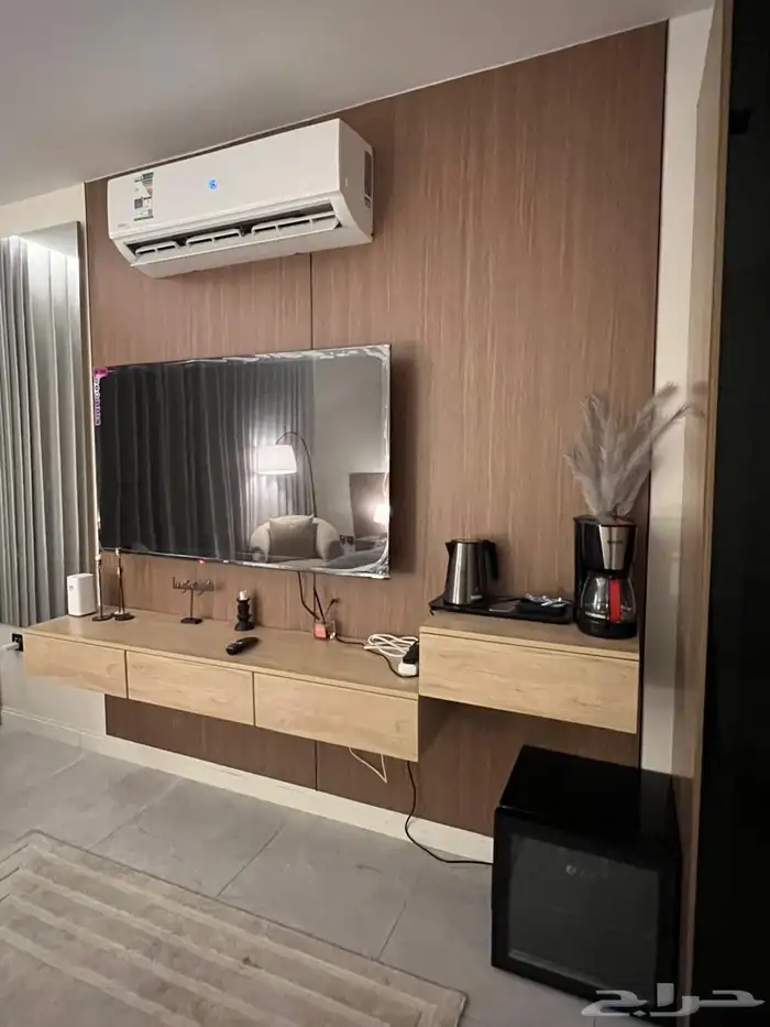 استديو مؤثث بالكامل ايجار شهري في بحر الراكة حي السيف 8
