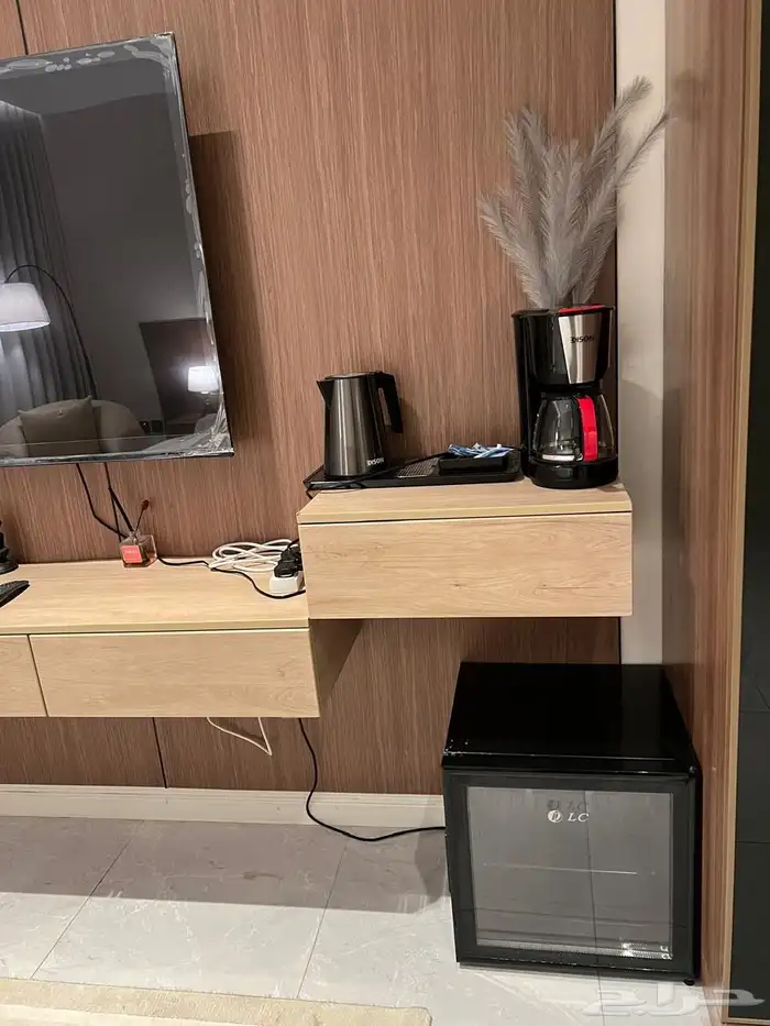 استديو مؤثث بالكامل ايجار شهري في بحر الراكة حي السيف 19